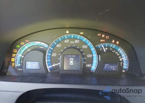 2014 Toyota Camry Hybrid Xle z USA, uszkodzony, nr VIN 4T1BD1FK6EU097647